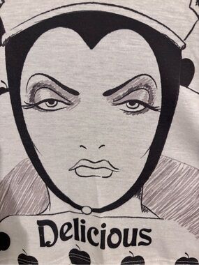 Disney Black & White 'Poison Apple' Kids Short Sleeve Tee